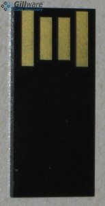 A monolithic USB drive