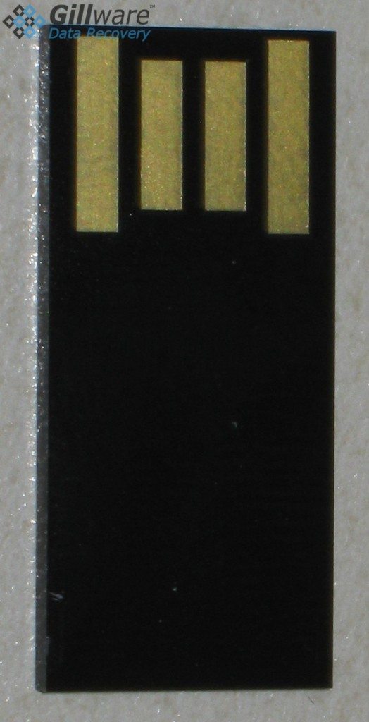 A monolithic USB drive